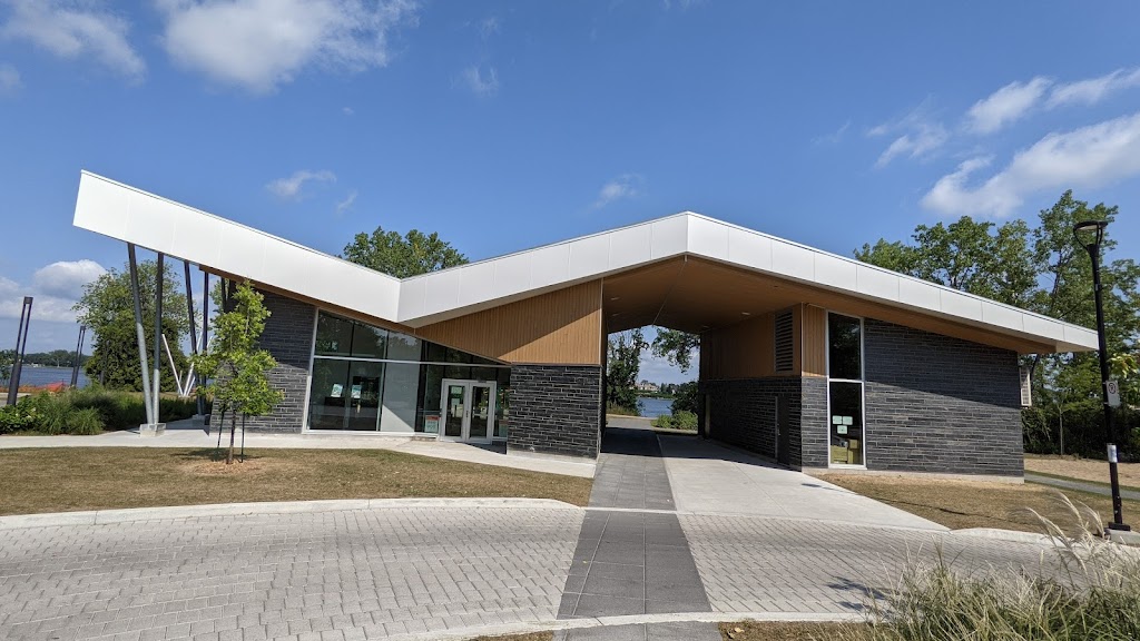 Chalet, Park of our veteran | 155 Rue Rose, Pierrefonds-Roxboro, QC H8Y 2B8, Canada | Phone: (514) 684-1947