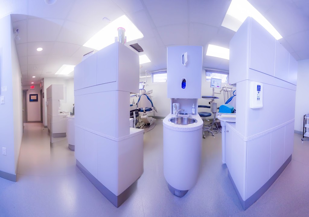 Cumberland Dental Centre | 2763 Dunsmuir Ave, Cumberland, BC V0R 1S0, Canada | Phone: (250) 336-2006