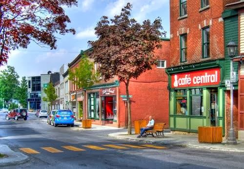 Café Central De Coaticook | 69 Rue Child, Coaticook, QC J1A 2B2, Canada | Phone: (819) 849-9076