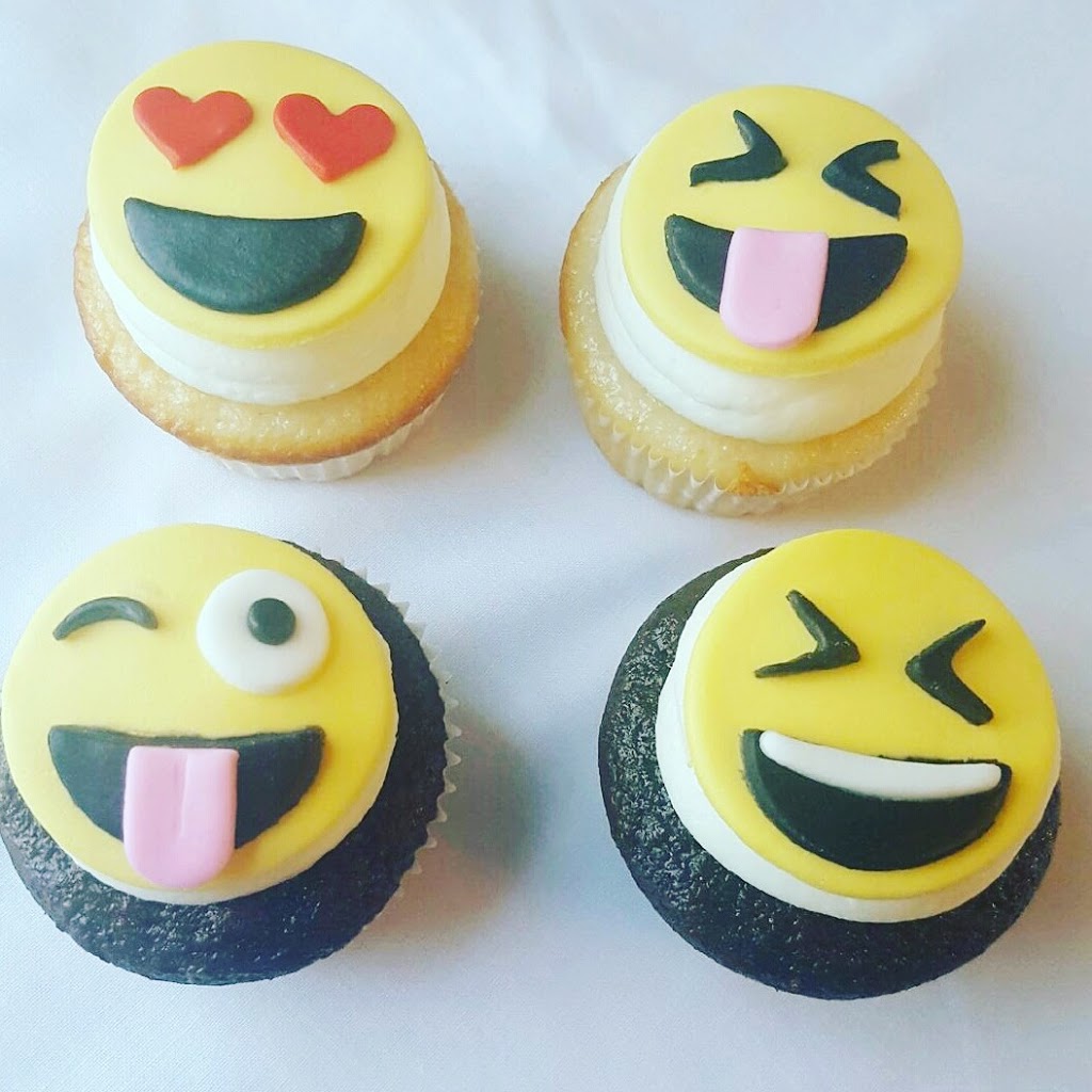Caketopia Custom Cakes | 311 Avenue D N, Saskatoon, SK S7L 1M8, Canada