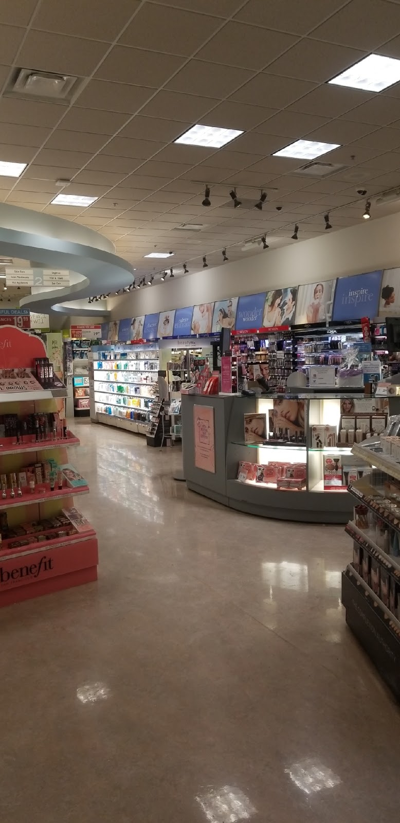 Shoppers Drug Mart | 405 Dundas St E, Belleville, ON K8N 1E7, Canada | Phone: (613) 962-8812