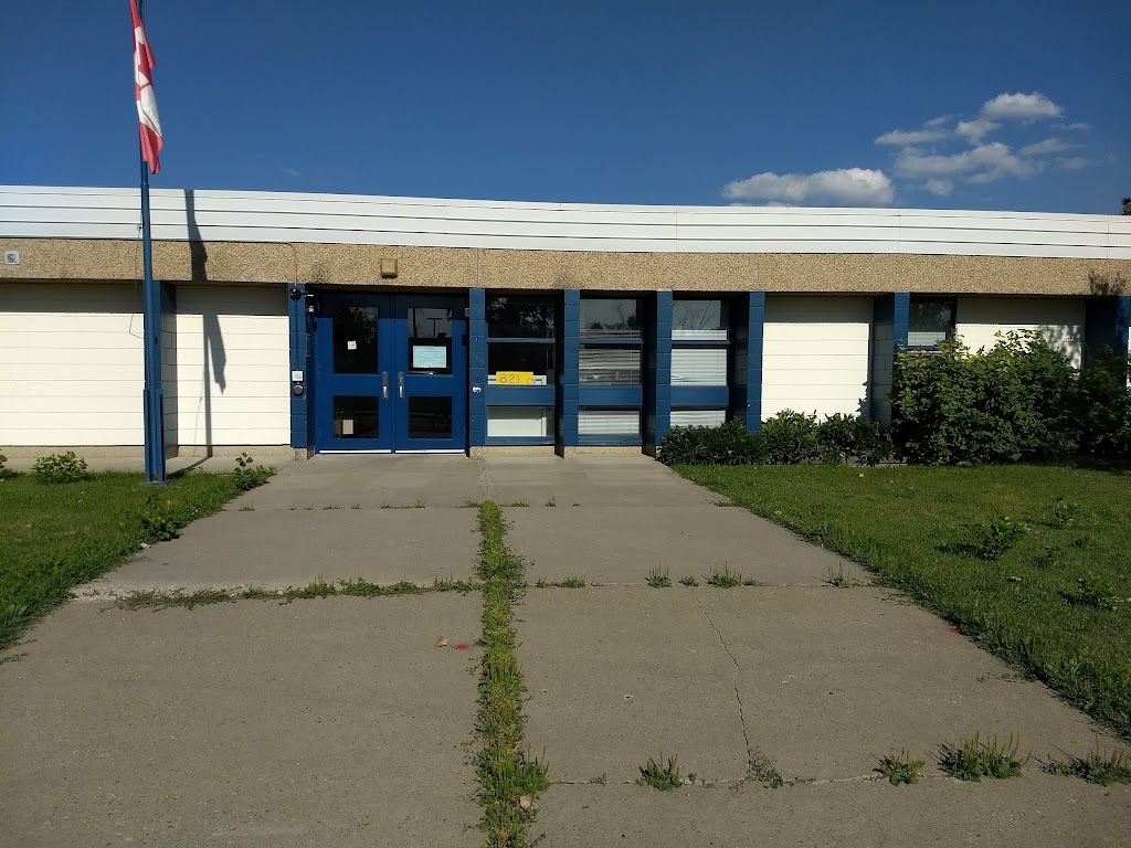 Thorncliffe Elementary School | 8215 175 St NW, Edmonton, AB T5T 0G9, Canada | Phone: (780) 487-2061