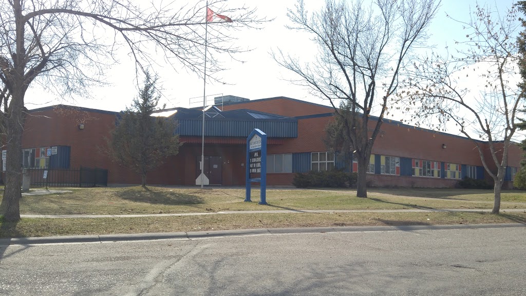 Janet Johnstone School | 224 Shawnessy Dr SW, Calgary, AB T2Y 1M1, Canada | Phone: (403) 777-8670