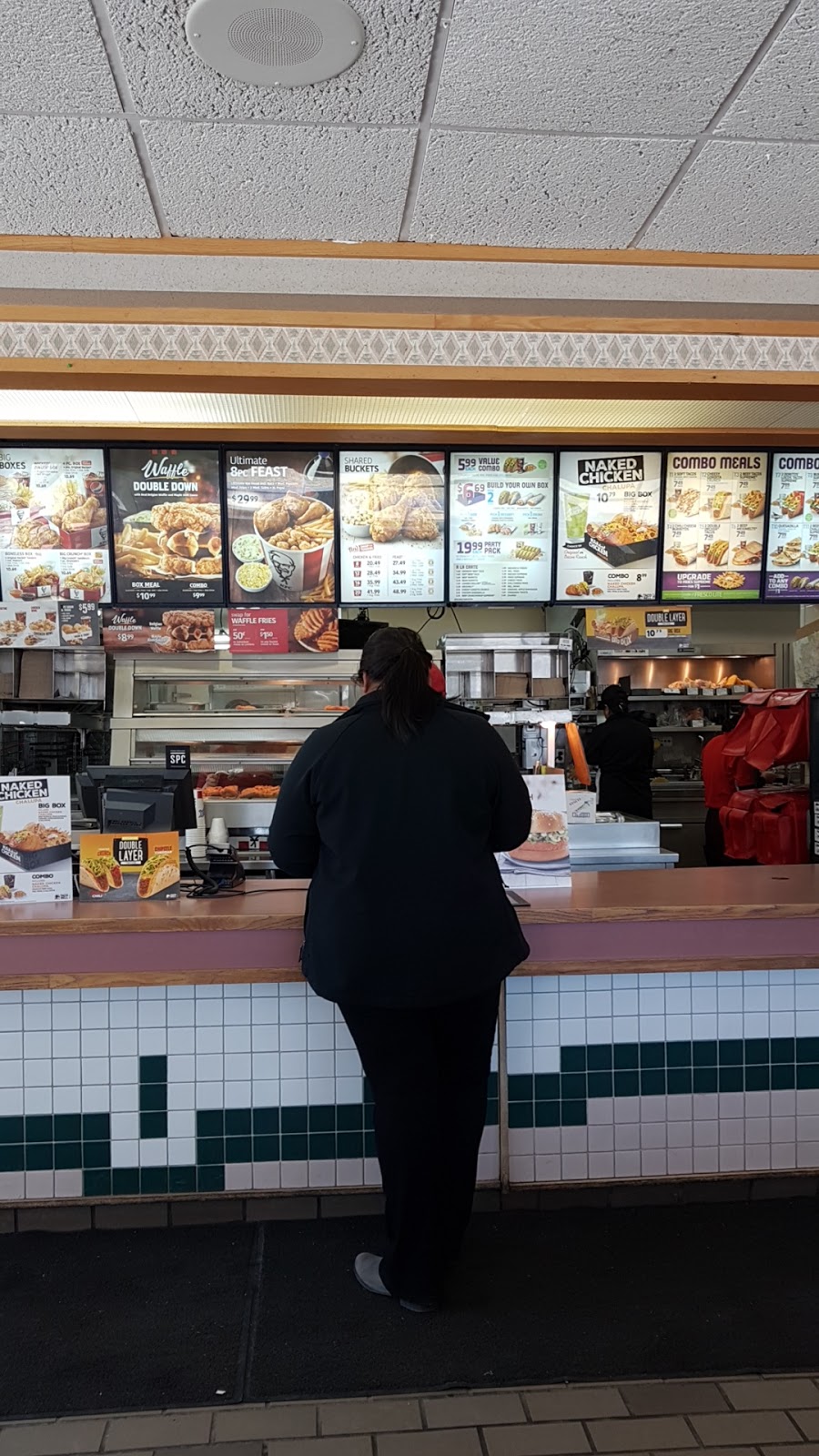Taco Bell | 1100 St Marys Rd, Winnipeg, MB R2M 3T4, Canada | Phone: (204) 987-8209