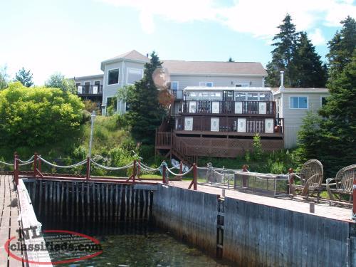 The Dunne Inn | 1 Pool Road, Conception Harbour, NL A0A 1Z0, Canada | Phone: (709) 229-0243