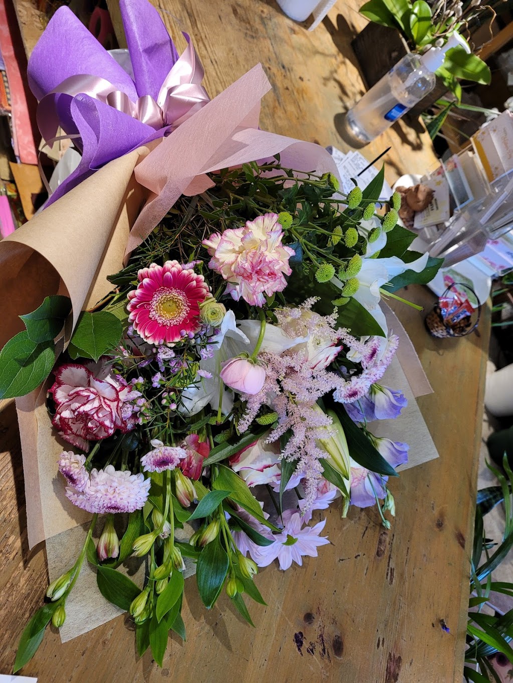 Meadows Flowers | 19150 Lougheed Hwy #130, Pitt Meadows, BC V3Y 2H6, Canada | Phone: (604) 465-1111
