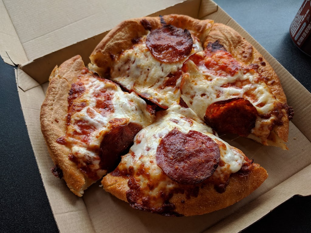 Pizza Hut | 11710 Yonge St #2, Richmond Hill, ON L4E 0K4, Canada | Phone: (905) 770-3038