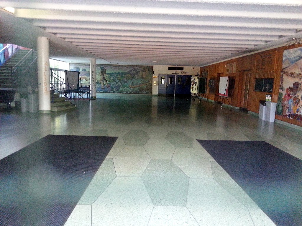 David Thompson Secondary School | 1755 E 55th Ave, Vancouver, BC V5P 1Z7, Canada | Phone: (604) 713-8278