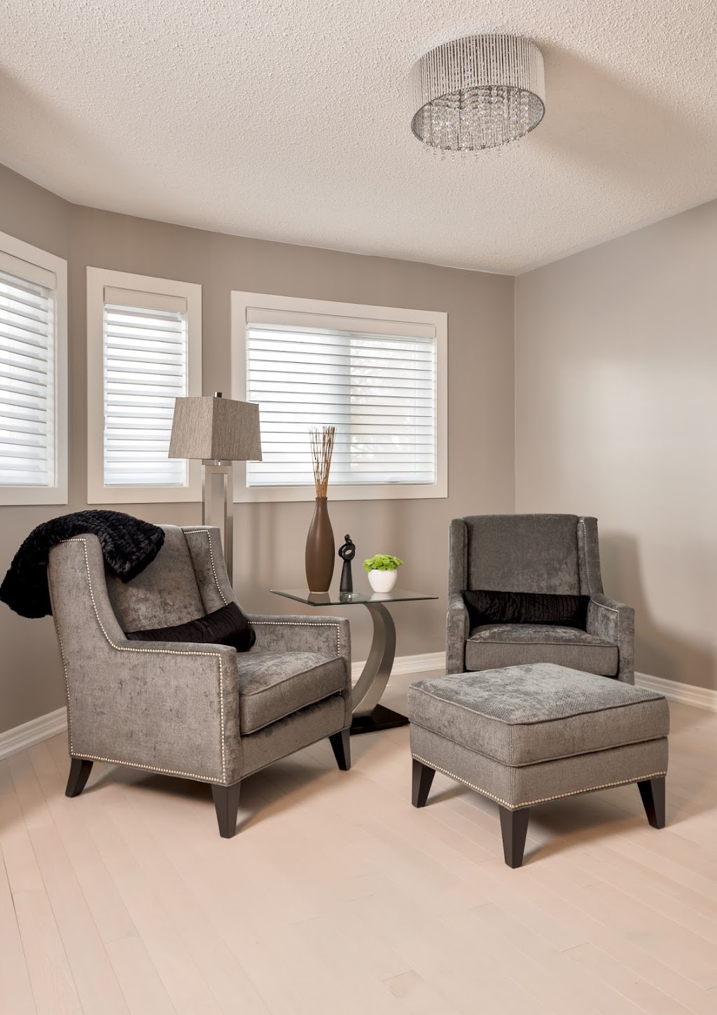 Interior Illusions Inc | 3 Steen Dr, Mississauga, ON L5N 2V2, Canada | Phone: (905) 858-4008