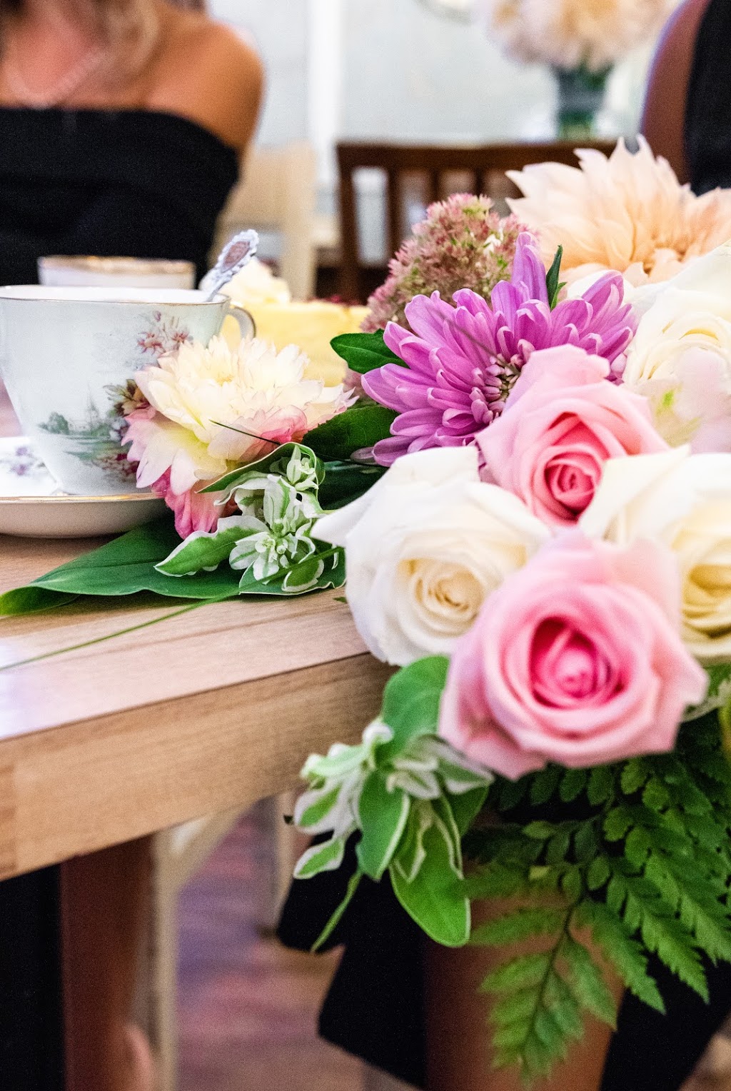 Bespoke Blossoms | 2616 Bridge St, Victoria, BC V8T 4S9, Canada | Phone: (250) 382-0243