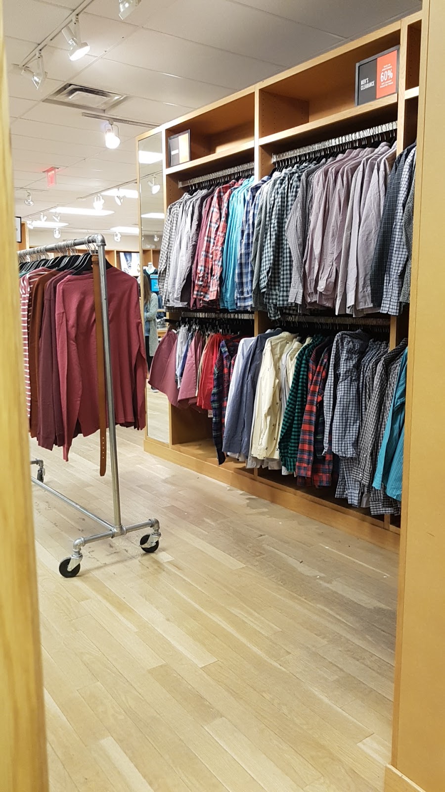 J.Crew Factory | 13850 Steeles Ave Suite 748, Halton Hills, ON L7G 0J1, Canada | Phone: (905) 636-8410