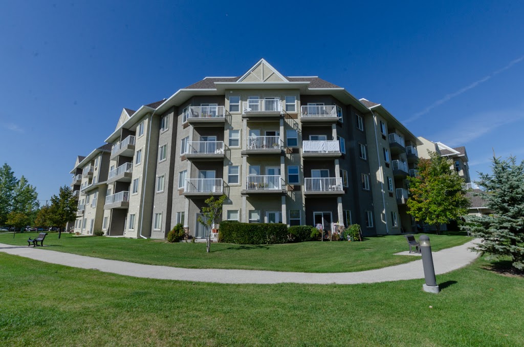 Seine River Retirement Residence | 1015 St Annes Rd, Winnipeg, MB R2N 0E6, Canada | Phone: (204) 256-8877