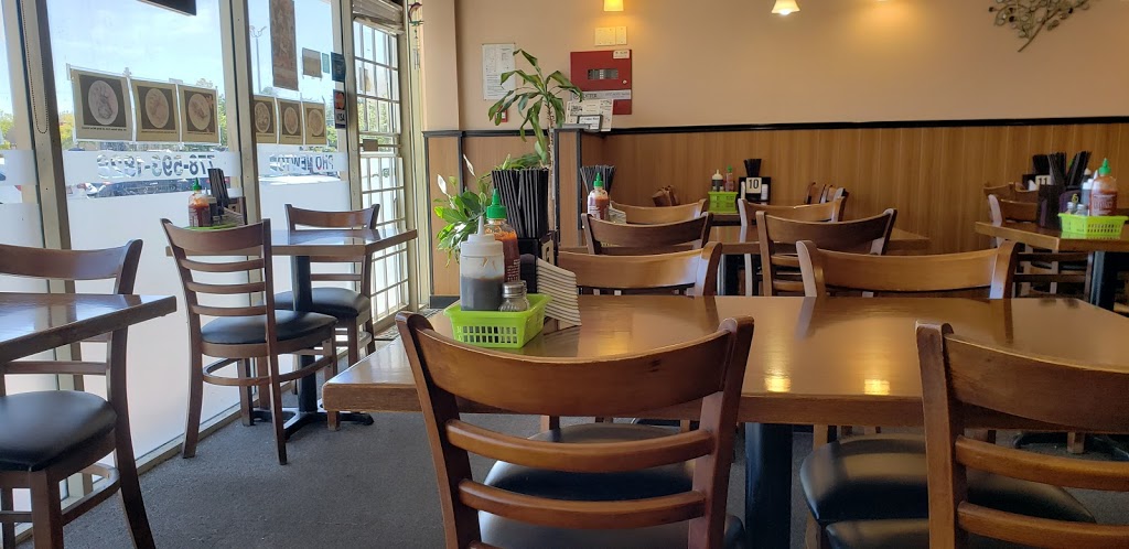 Pho Newton | 7488 King George Blvd, Surrey, BC V3W 0H9, Canada | Phone: (778) 593-1828