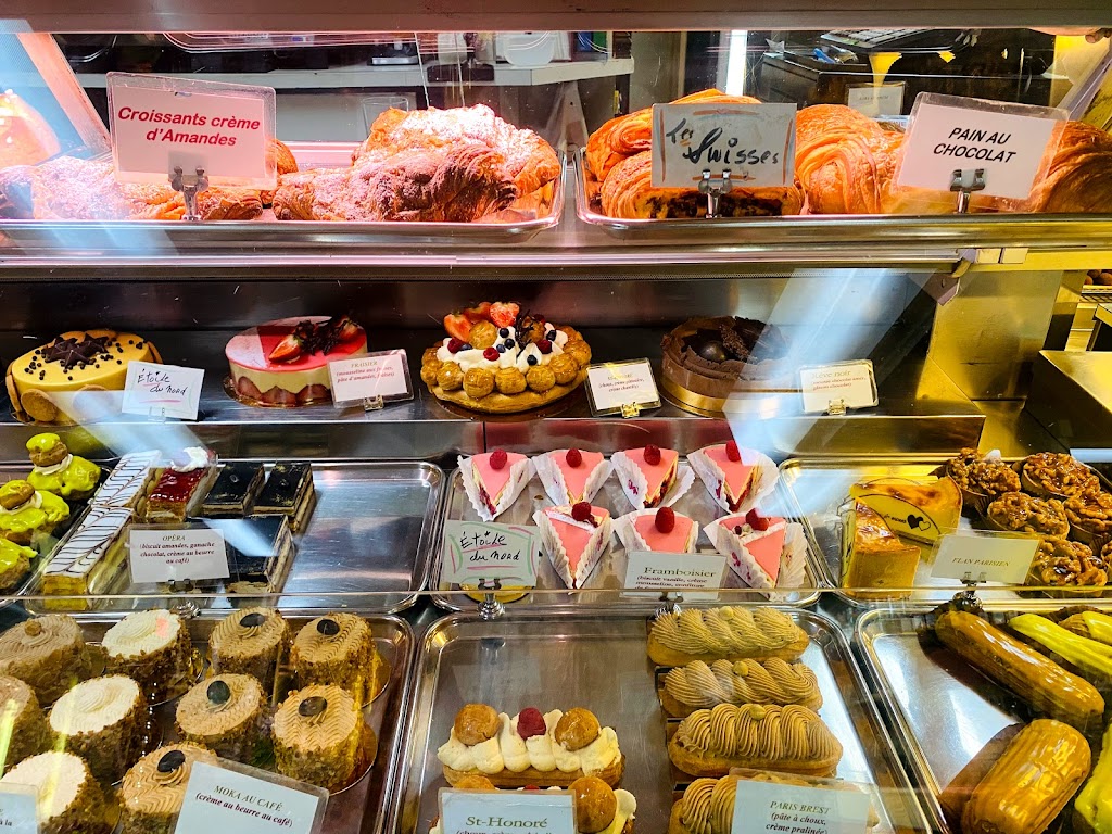 Pâtisserie St Louis De France | 3575 Rue Berri, Montréal, QC H2L 4G3, Canada | Phone: (514) 849-5058