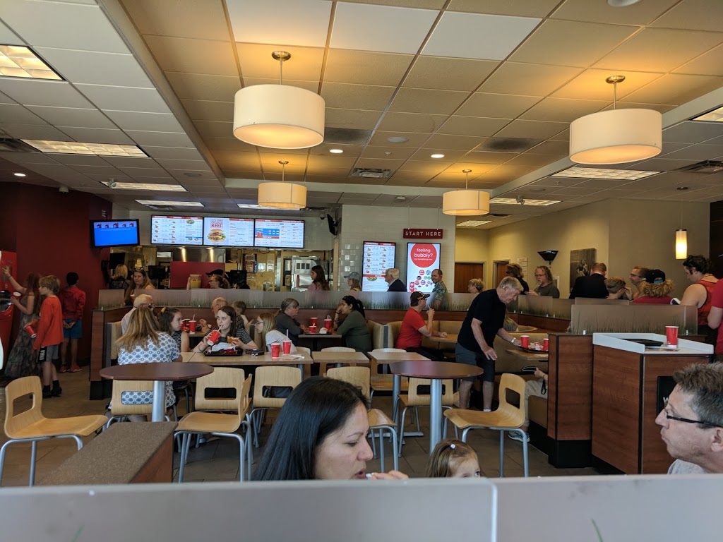 Wendys | 7615 Vedder Rd, Chilliwack, BC V2R 4E8, Canada | Phone: (604) 858-2323