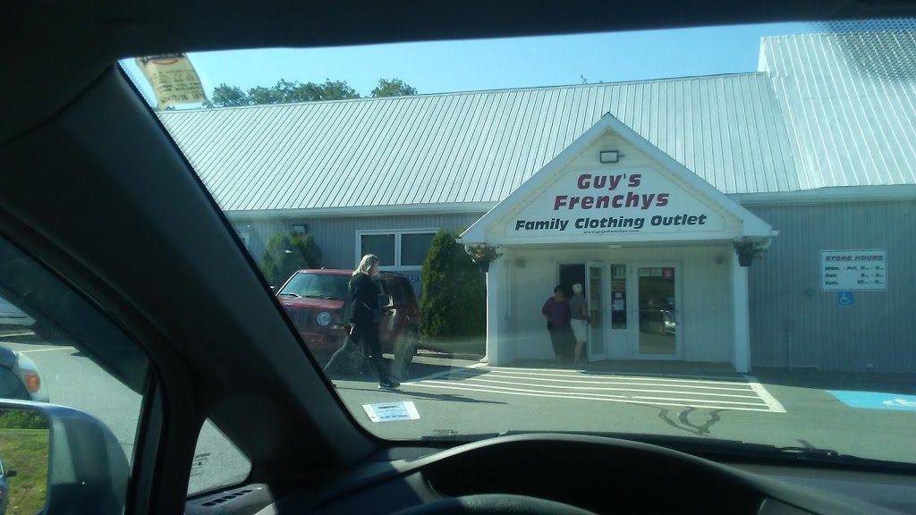 Guy’s Frenchys | 6931 Nova Scotia Trunk 1, Coldbrook, NS B4R 1B6, Canada | Phone: (902) 679-0452