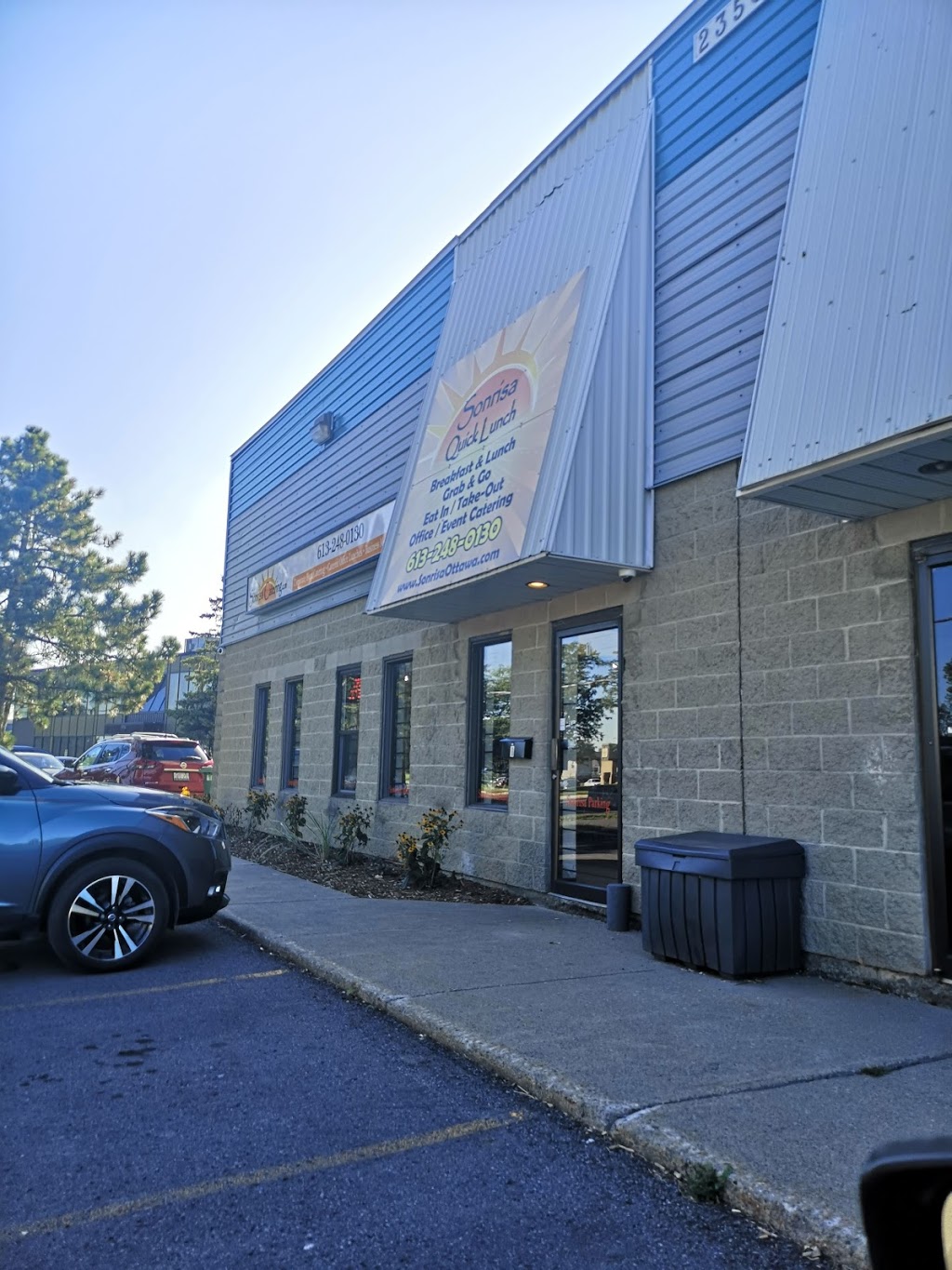 Sonrisa Quick Lunch | 2350 Stevenage Dr #1, Ottawa, ON K1G 3W3, Canada | Phone: (613) 248-0130