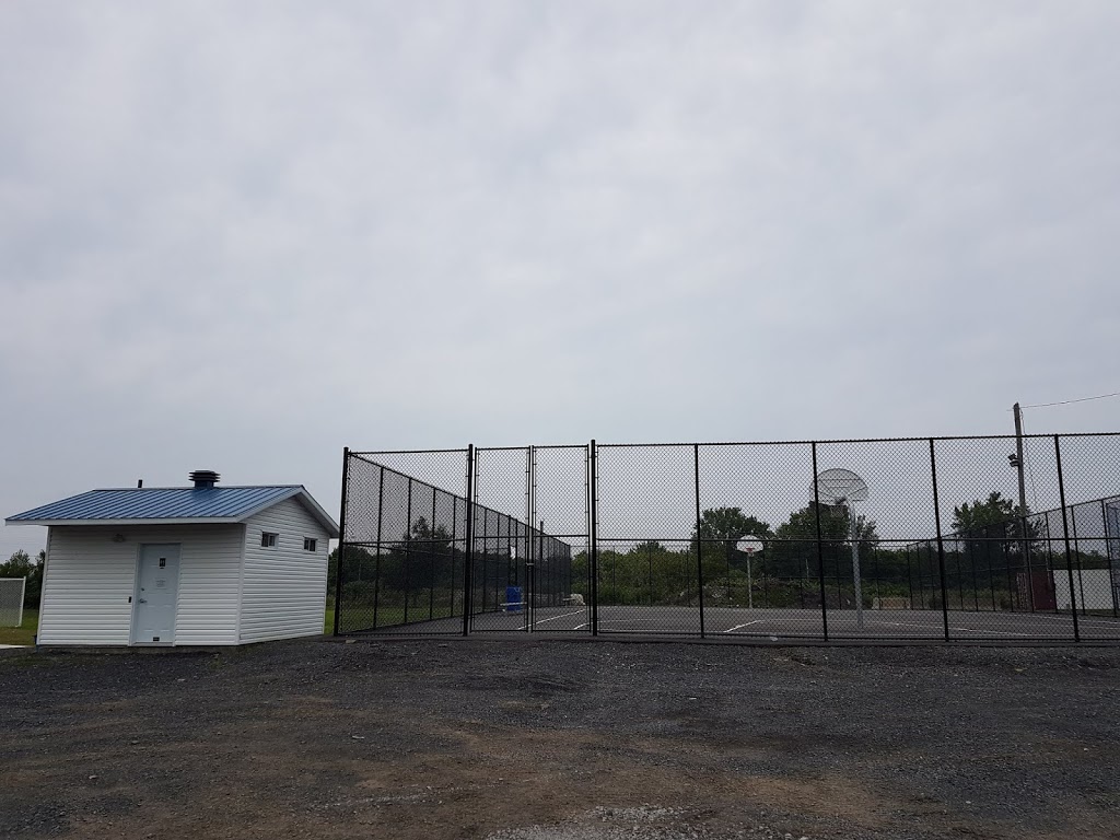 Orville Standup Memorial Park | 1882 River Rd, Kahnawake, QC J0L 1B0, Canada | Phone: (450) 638-0500