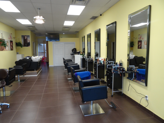 In Hair Salon & Spa | 478 Danforth Rd Unit #4, Scarborough, ON M1K 1C6, Canada | Phone: (416) 264-8998