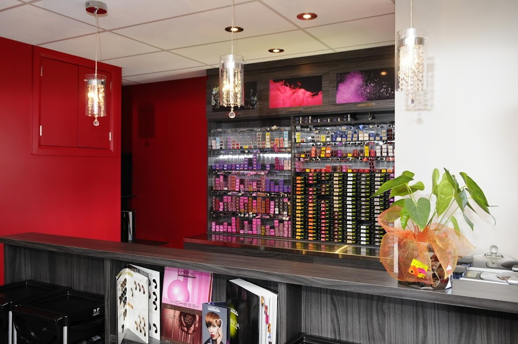 Coiffure En Harmonie | 2490 Rue Dessaulles, Saint-Hyacinthe, QC J2S 2V1, Canada | Phone: (450) 774-1420