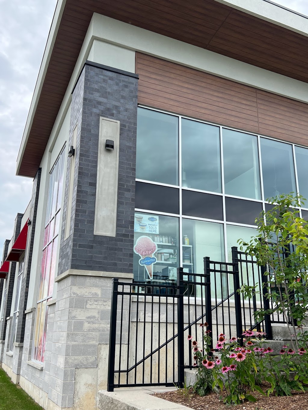Fusion booth | 1900 Oxford St W, London, ON N6K 4M9, Canada | Phone: (519) 474-4222