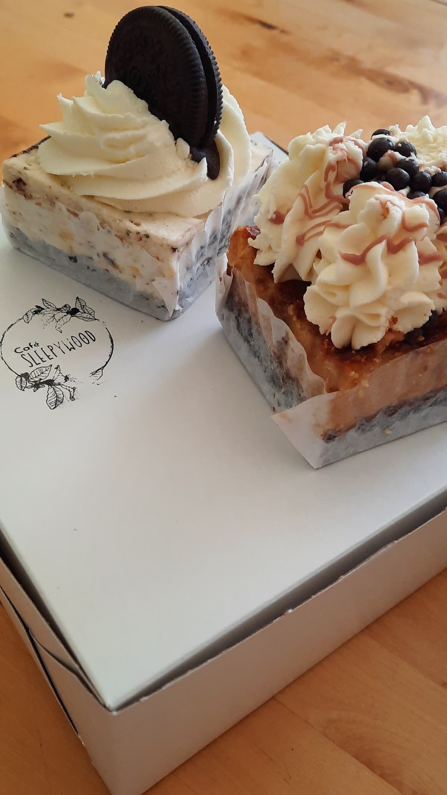 Café Sleepywood | 315 Chem. Ozias-Leduc, Otterburn Park, QC J3H 4A7, Canada | Phone: (450) 446-0404