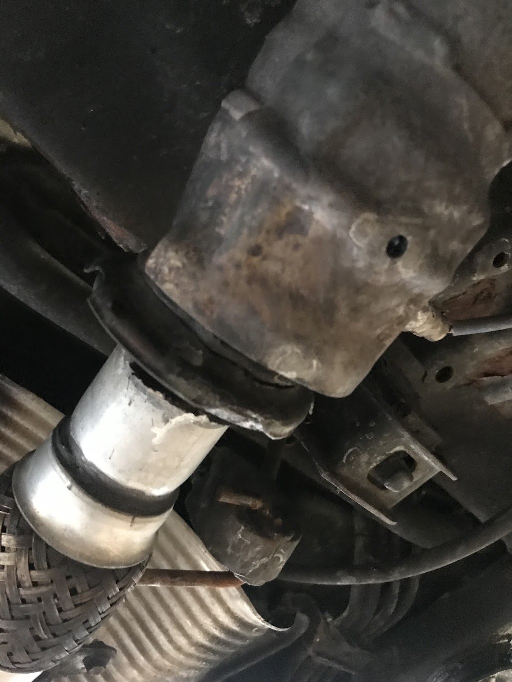 Aawsum Muffler Shop | 490 Waterloo Ct #4, Oshawa, ON L1H 3X1, Canada | Phone: (905) 404-1111