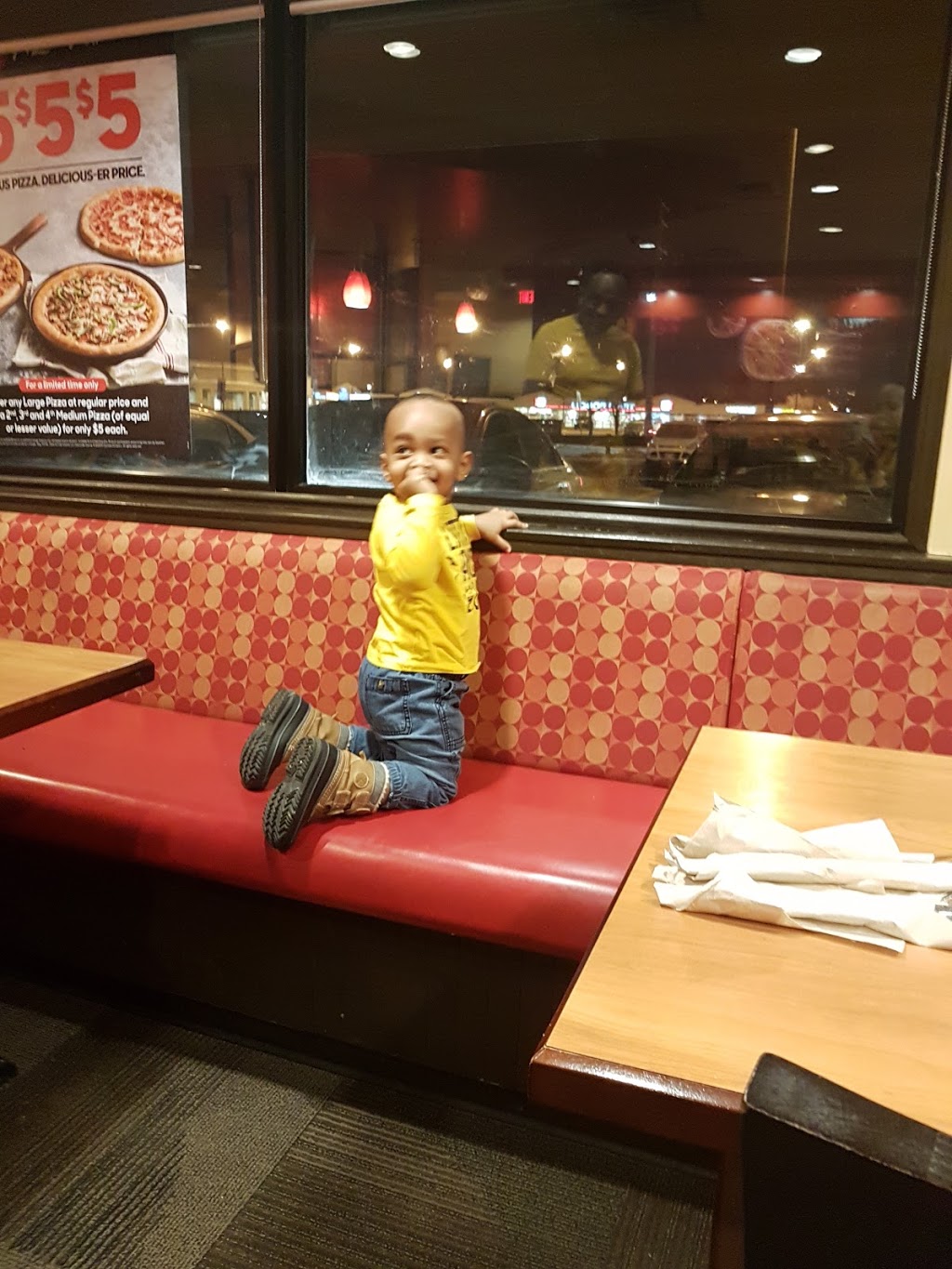 Pizza Hut | 3421 Portage Ave, Winnipeg, MB R3K 2C9, Canada | Phone: (204) 953-4124