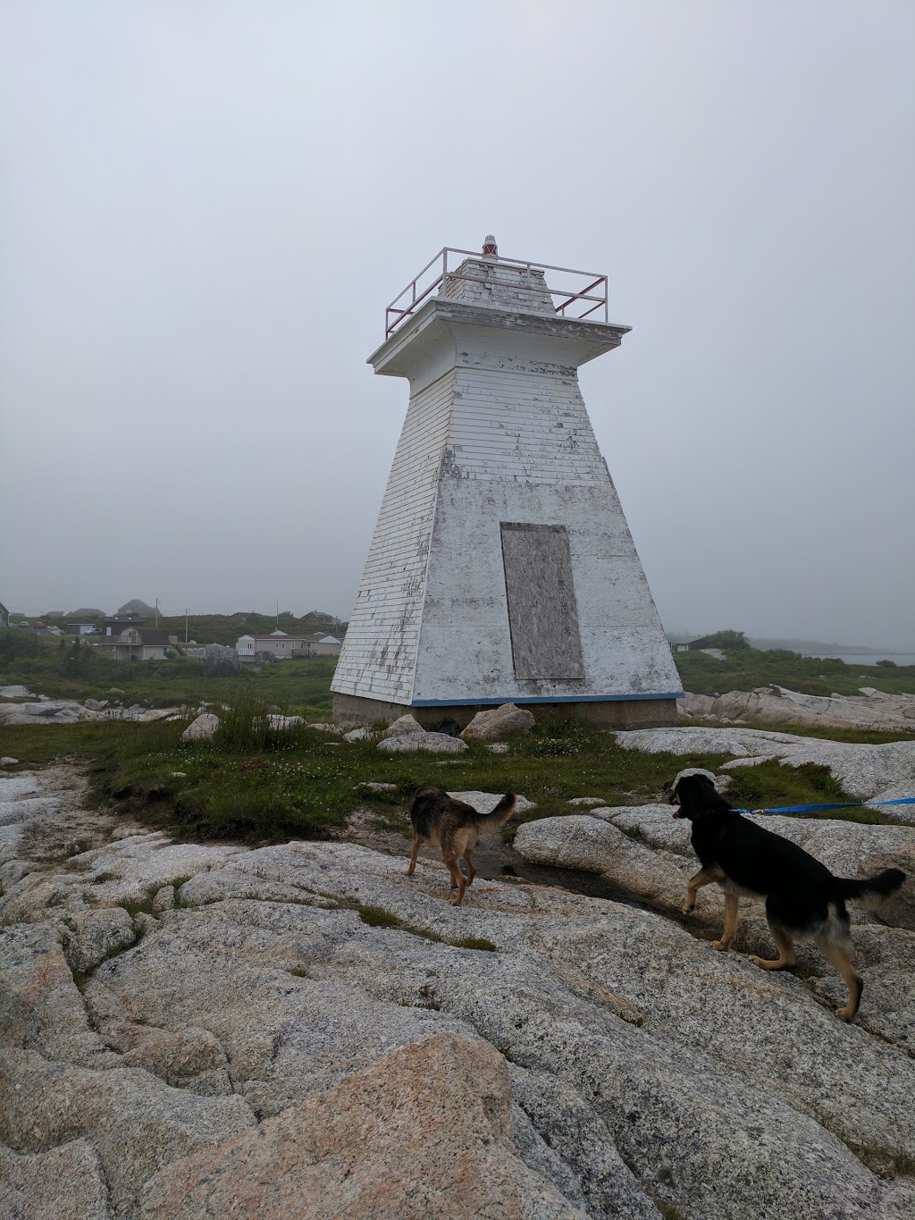 Terence Bay Lighthouse | Terence Bay Rd, Terence Bay, NS B3T 1Y5, Canada