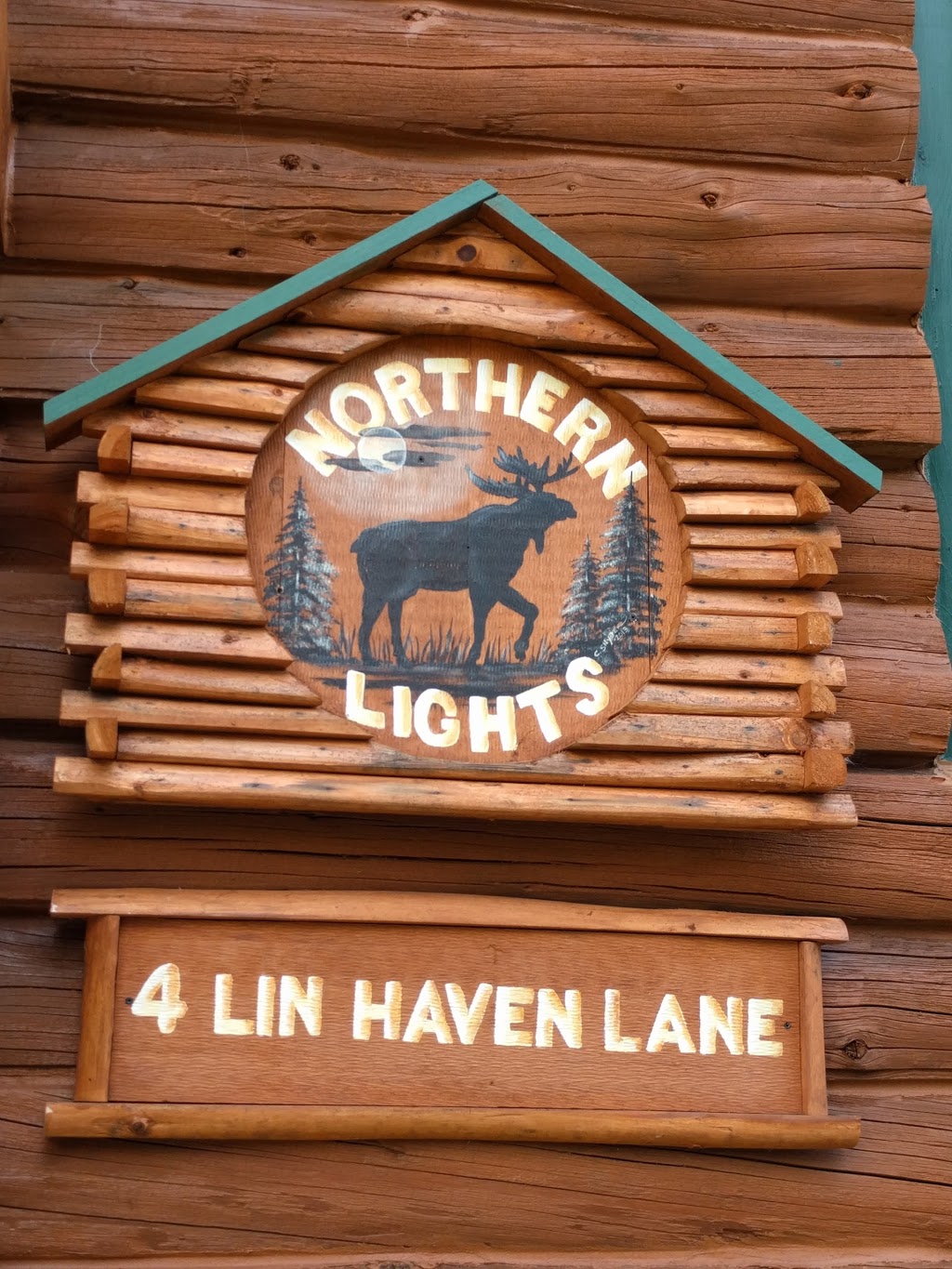 Northern Lights Cabin | 4 Lin Haven Ln, Pittsburg, NH 03592, USA | Phone: (603) 732-2482