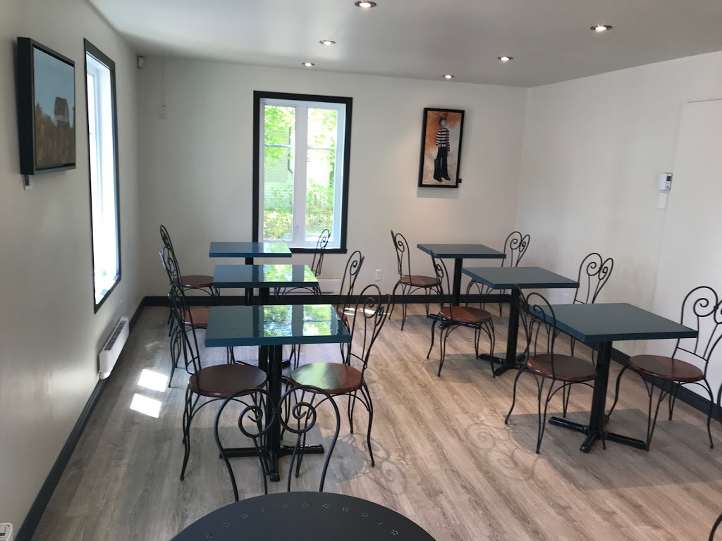 Le bistrot de l’Île d’Orléans | 6926 Chemin Royal, Saint-Laurent-de-lÎle-dOrléans, QC G0A 3Z0, Canada | Phone: (418) 991-0578