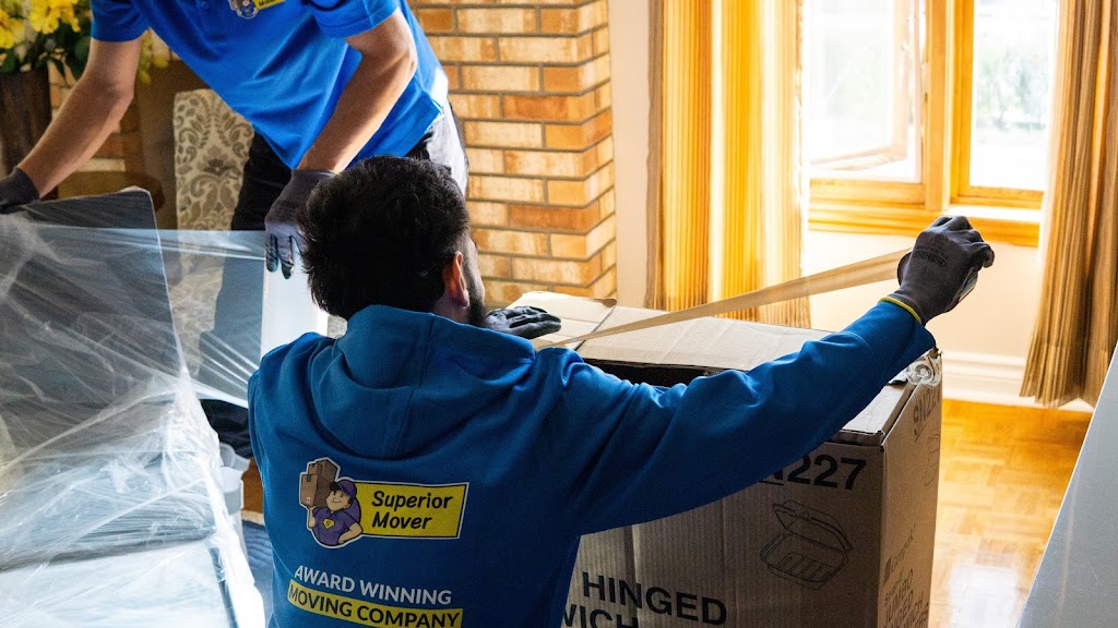 Superior Mover in Barrie | 30 Quarry Ridge Rd, Barrie, ON L4M 7G1, Canada | Phone: (705) 806-5805
