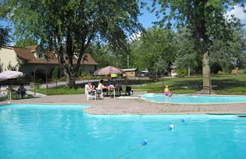 Montreal South KOA | 130 Montée Monette, Saint-Philippe-de-La Prairie, QC J0L 2K0, Canada | Phone: (450) 659-8626