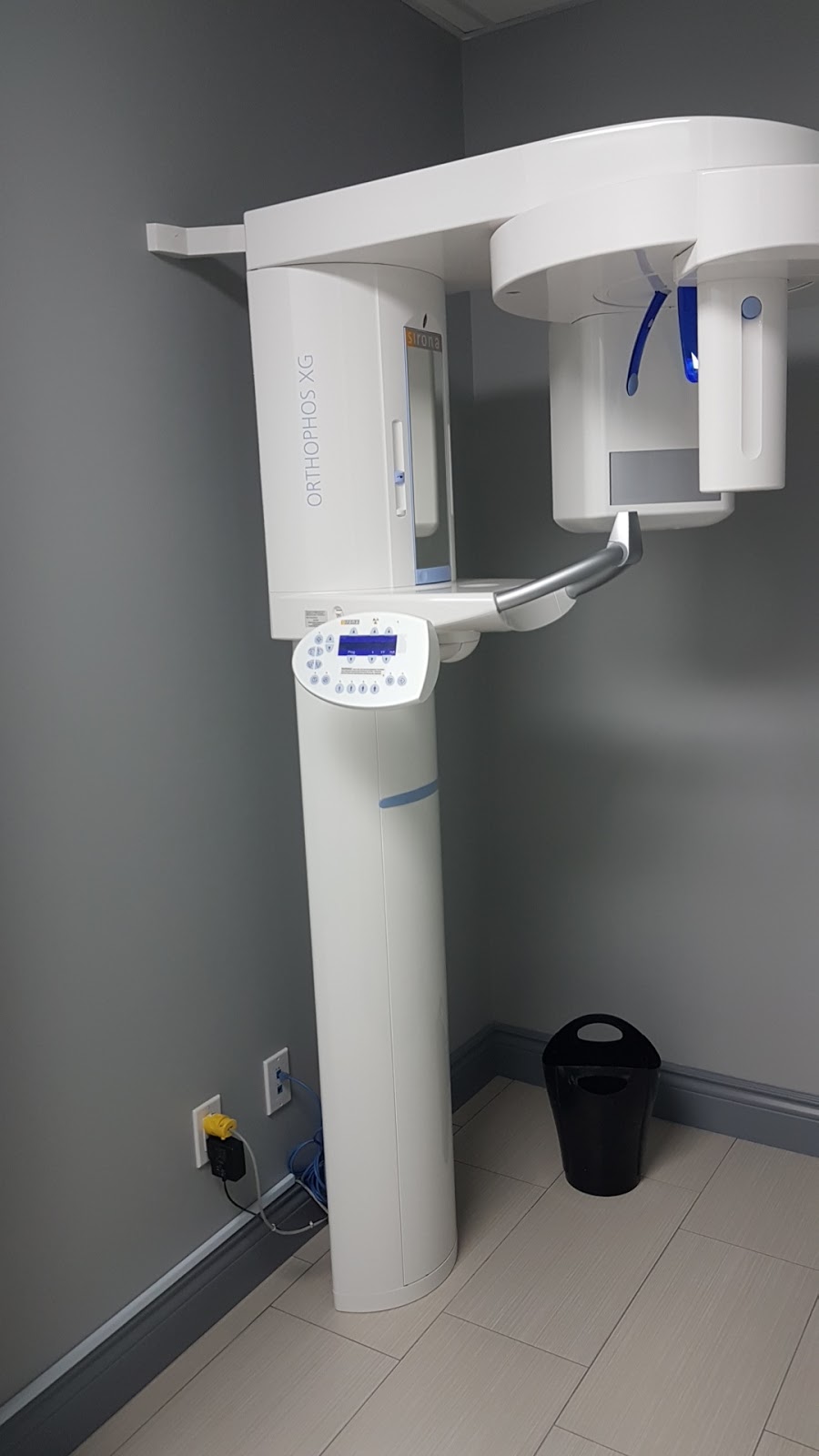 Bathurst-Steeles Dental | 800 Steeles Ave W, Thornhill, ON L4J 7L2, Canada | Phone: (905) 738-0385