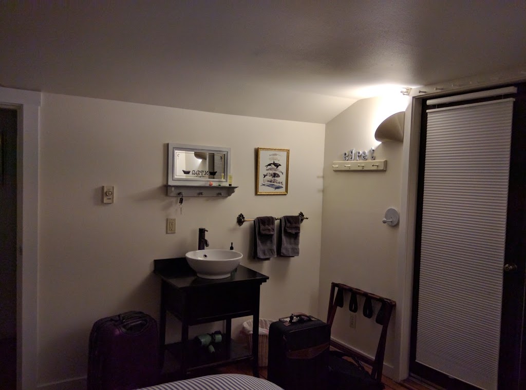 Blue Heron Rooms and Glamping | 982 Deer Harbor Rd, Eastsound, WA 98245, USA | Phone: (360) 376-4198