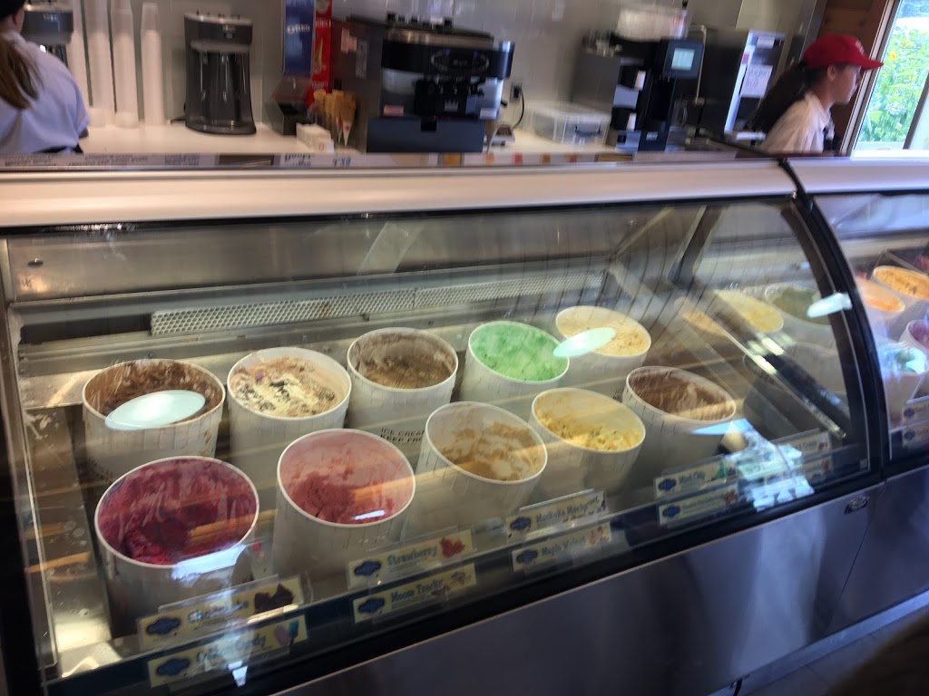 Webers Restaurant | 8825 ON-11, Orillia, ON L3V 6S2, Canada | Phone: (705) 325-3696