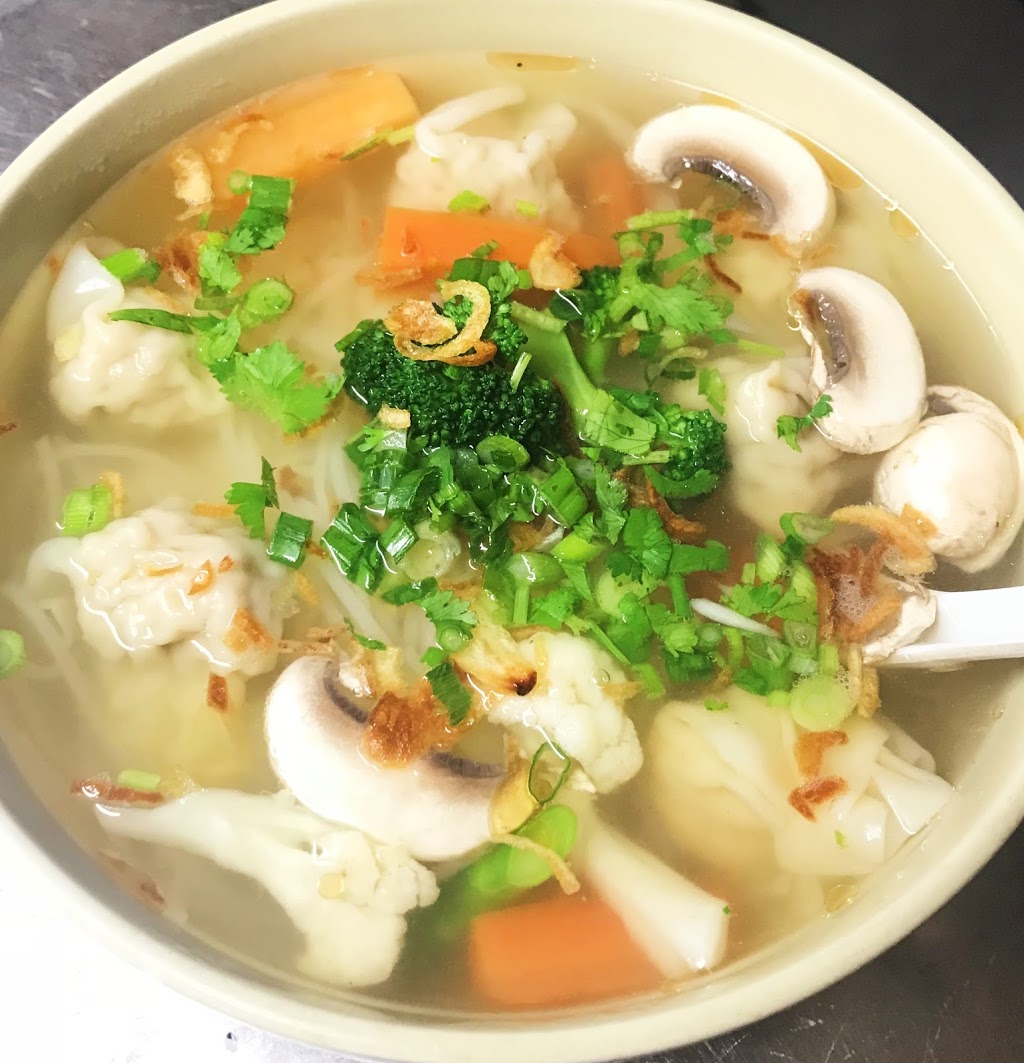 Épicerie Sophea | 6955 Rue la Fontaine, Montréal, QC H1N 2C2, Canada | Phone: (514) 439-1006