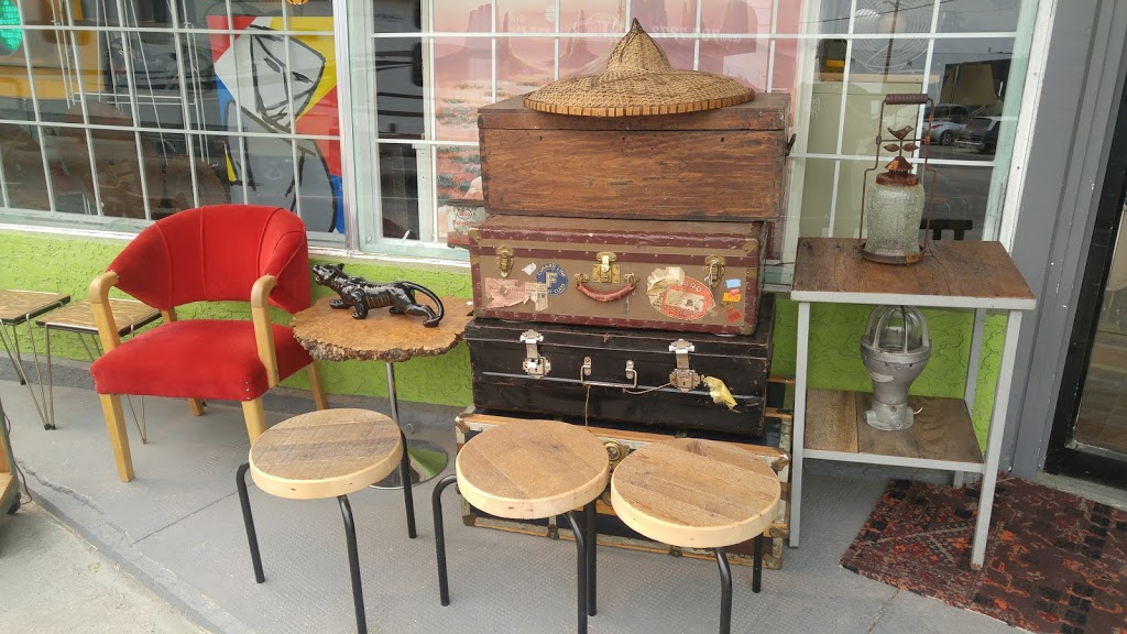 Retro Thrift | 2474 Main St, West Kelowna, BC V4T 1Z1, Canada | Phone: (250) 808-9339