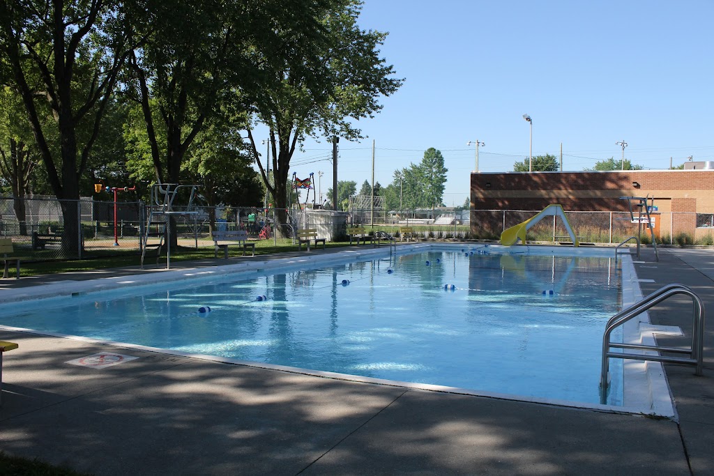 Piscine La Providence | 2575 Rue Saint-Paul, Saint-Hyacinthe, QC J2T 2A8, Canada | Phone: (450) 778-8335