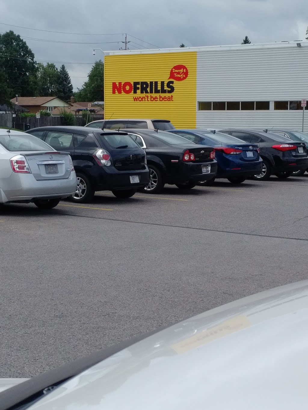 Darryll & Tracys No Frills | 1275 Highbury Ave N, London, ON N5Y 1A8, Canada | Phone: (866) 987-6453