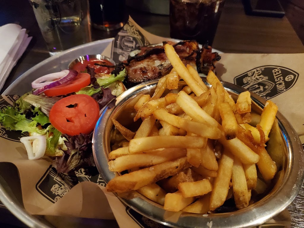 Lancaster Taphouse | 4529 Gordon Rd, Regina, SK S4W 0B7, Canada | Phone: (306) 570-2323