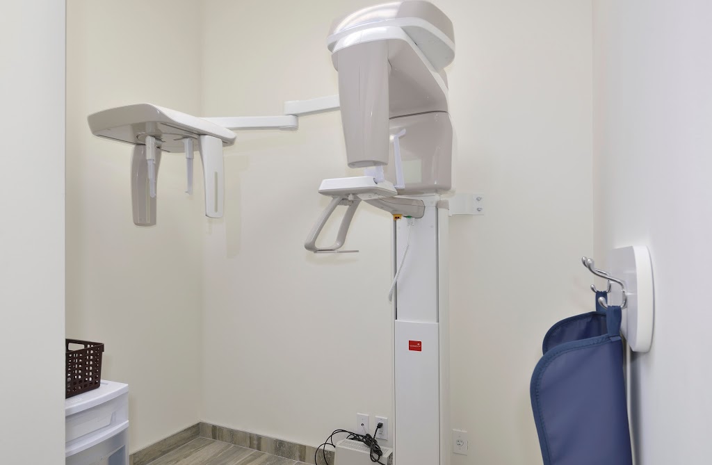 HTL Dental - Yonge | 12 Park Home Ave, North York, ON M2N 6L9, Canada | Phone: (647) 351-8338