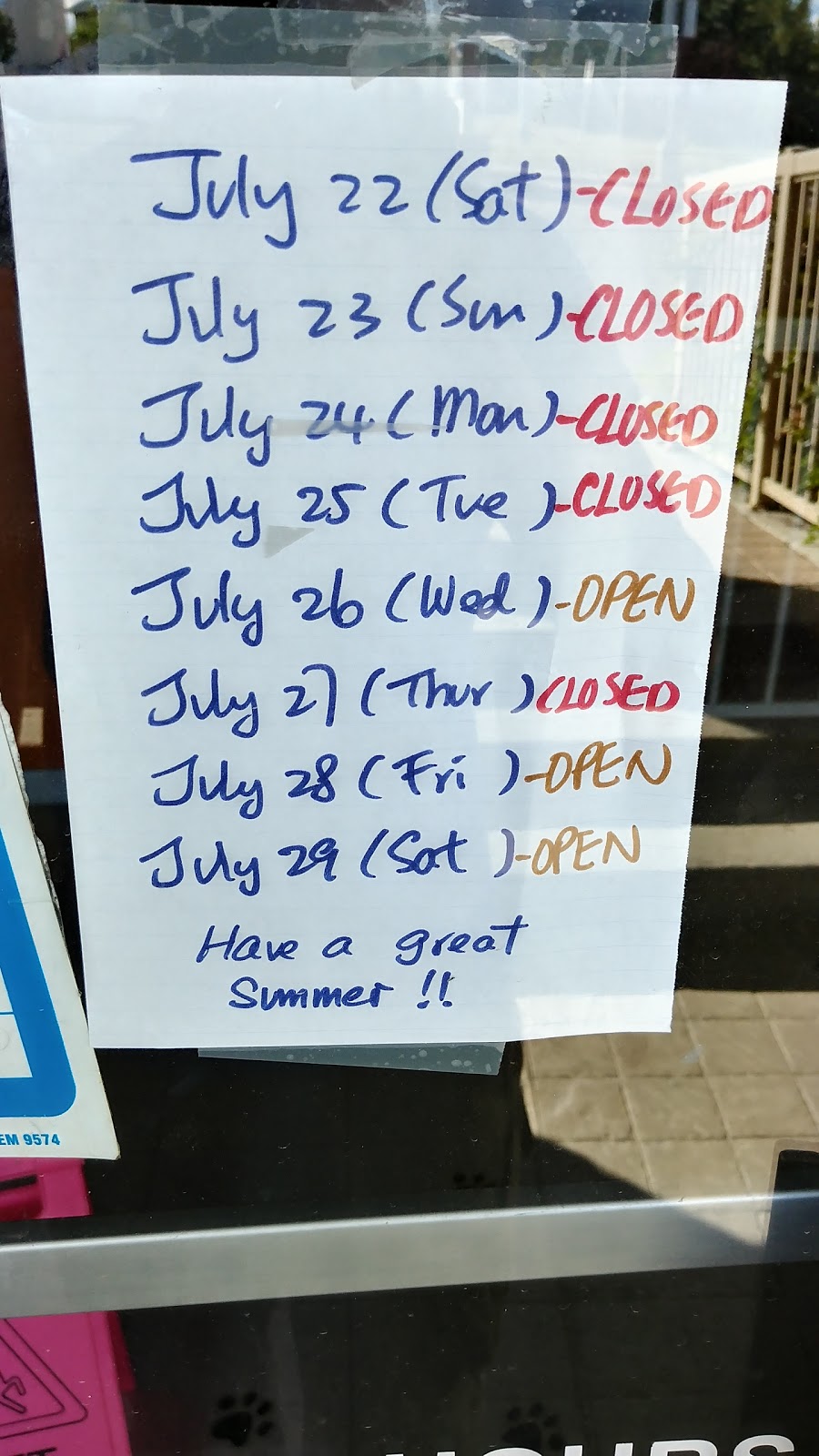 Canine Corral pet Grooming and self service dog wash | 10087 Hidden Valley Dr NW, Calgary, AB T3A 5Z7, Canada | Phone: (403) 295-0600