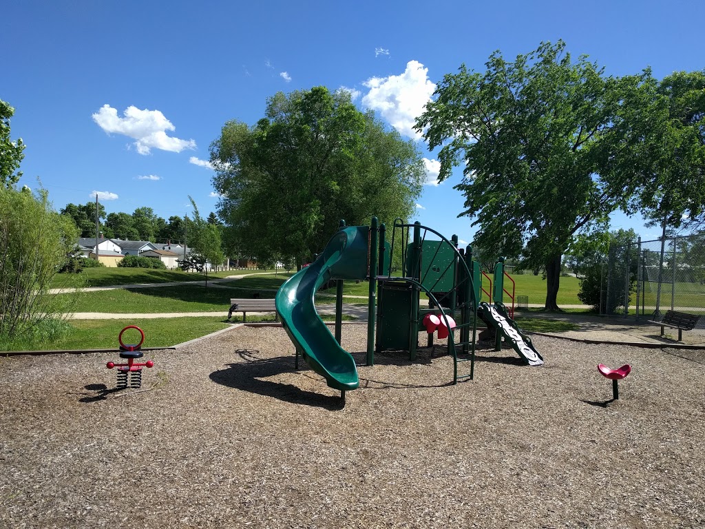 Joe Malone Park | 45 Boulton Bay, Winnipeg, MB R3N 2C3, Canada