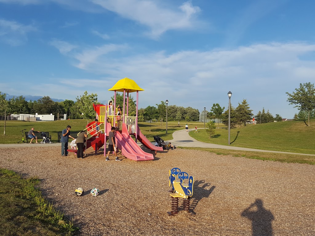 Beaty Neighbourhood Park North | 670 Bennett Blvd, Milton, ON L9T 6R4, Canada | Phone: (905) 875-5418