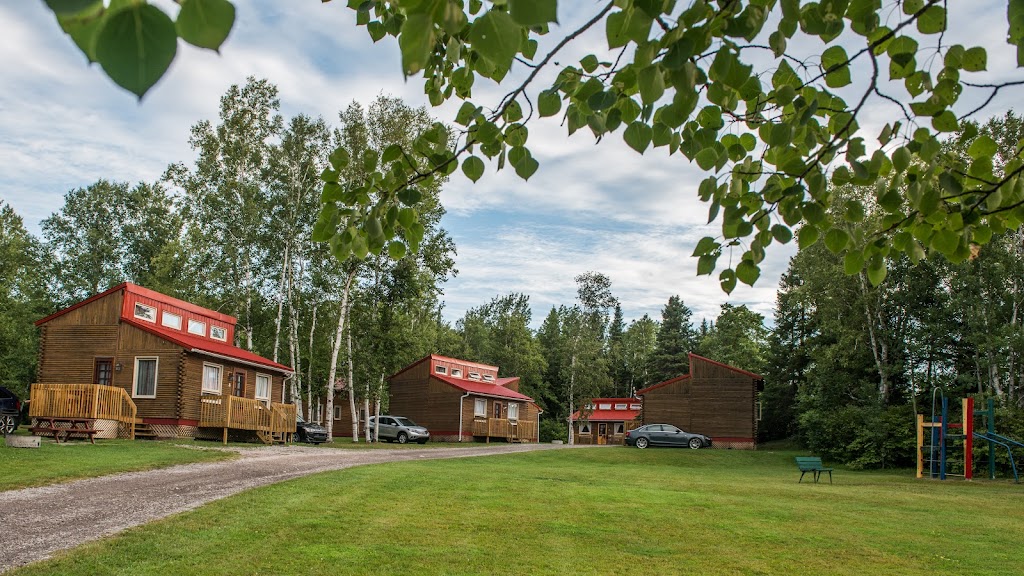 Camping Mont-Plaisant, Divertissement familial | 993 Rte de lAéroport, Roberval, QC G8H 2M9, Canada | Phone: (418) 275-0910