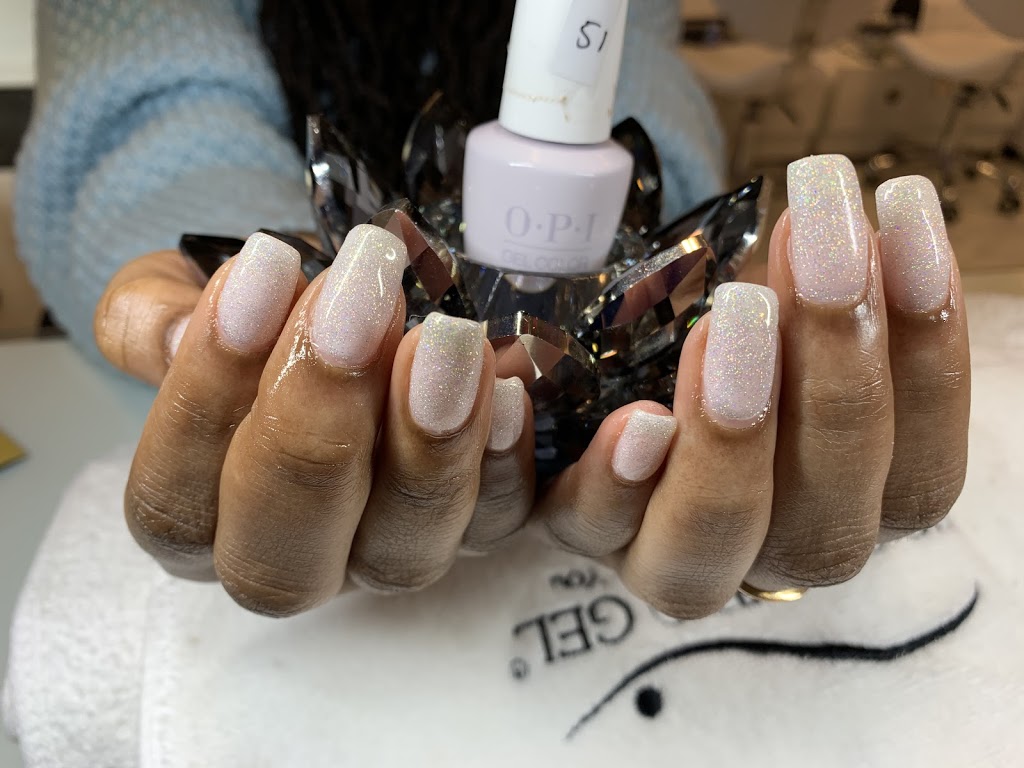 iBrowz Zone & Nail Bar | 559 Lakeshore Rd E, Mississauga, ON L5G 0A8, Canada | Phone: (905) 274-6666