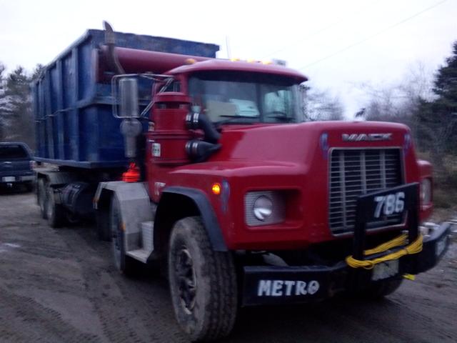 Metro East Disposal Inc | 1615 Dundas St W, Whitby, ON L1N 7G3, Canada | Phone: (647) 856-6902