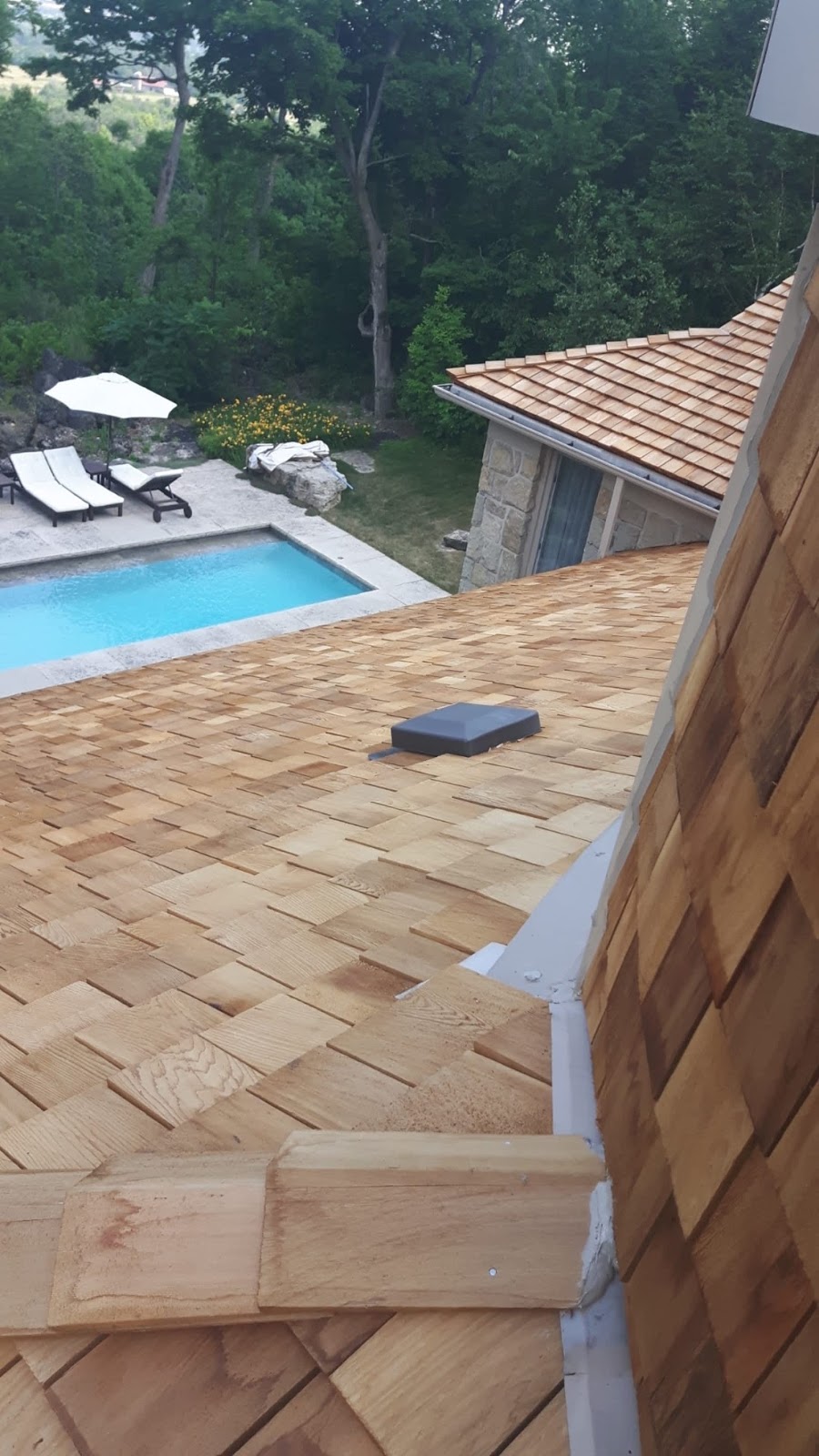 Area Wide Roofing | 18446 Hurontario St, Caledon Village, ON L7K 0Y2, Canada | Phone: (905) 586-0377