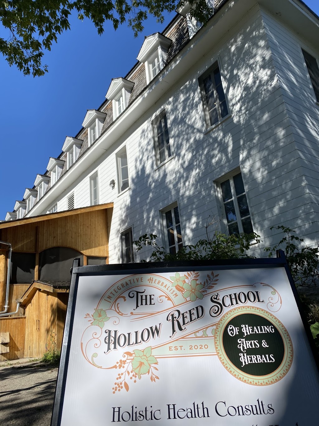 Hollow Reed School of Healing Arts | 100 Rue des Ruines du Monastere, Winnipeg, MB R3V 1B9, Canada | Phone: (204) 786-0820